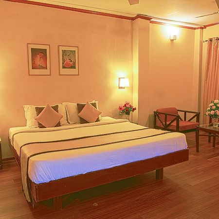Landmark Hotels Guwahati Luaran gambar
