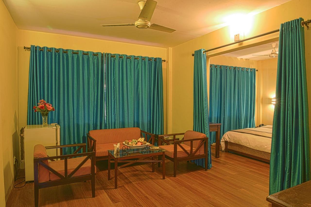 Landmark Hotels Guwahati Luaran gambar