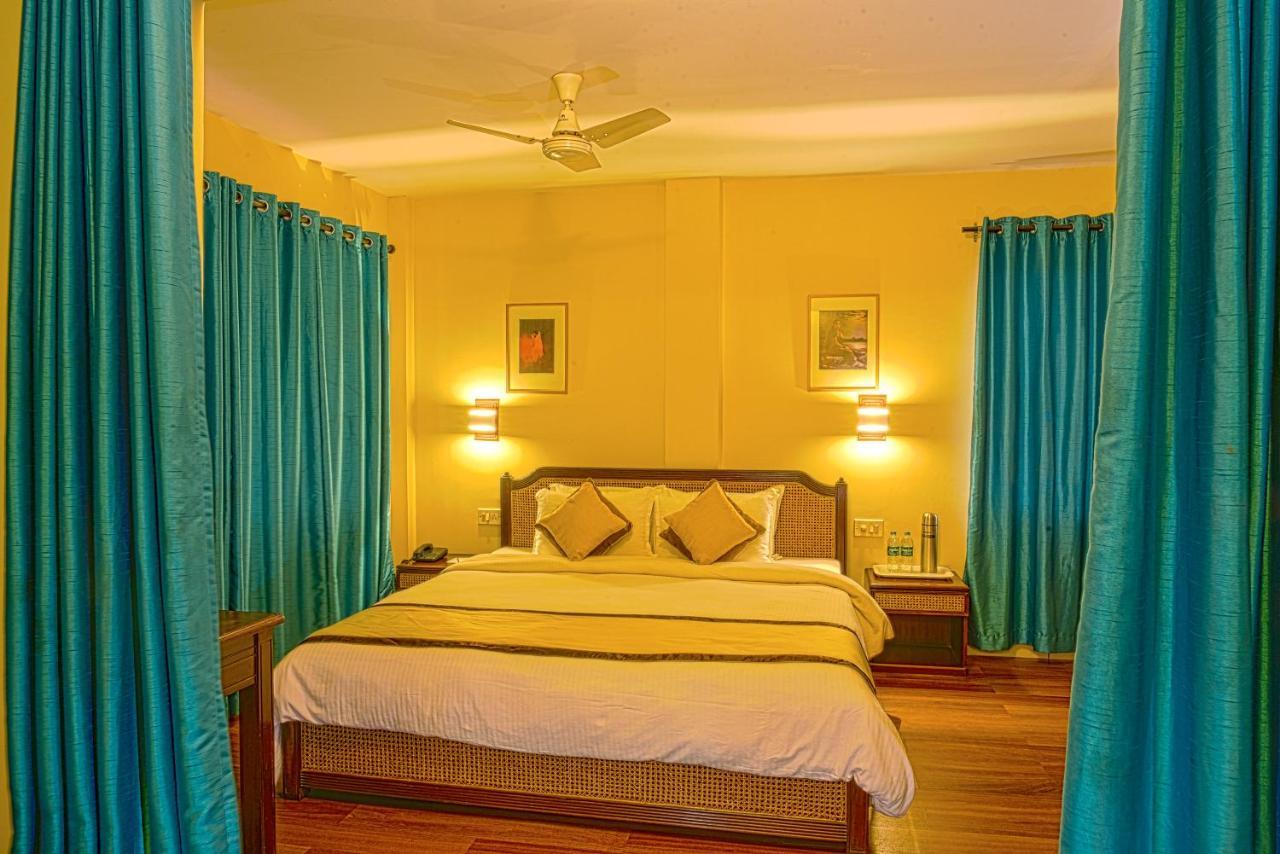 Landmark Hotels Guwahati Luaran gambar