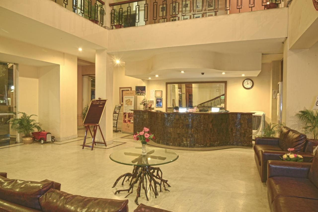 Landmark Hotels Guwahati Luaran gambar