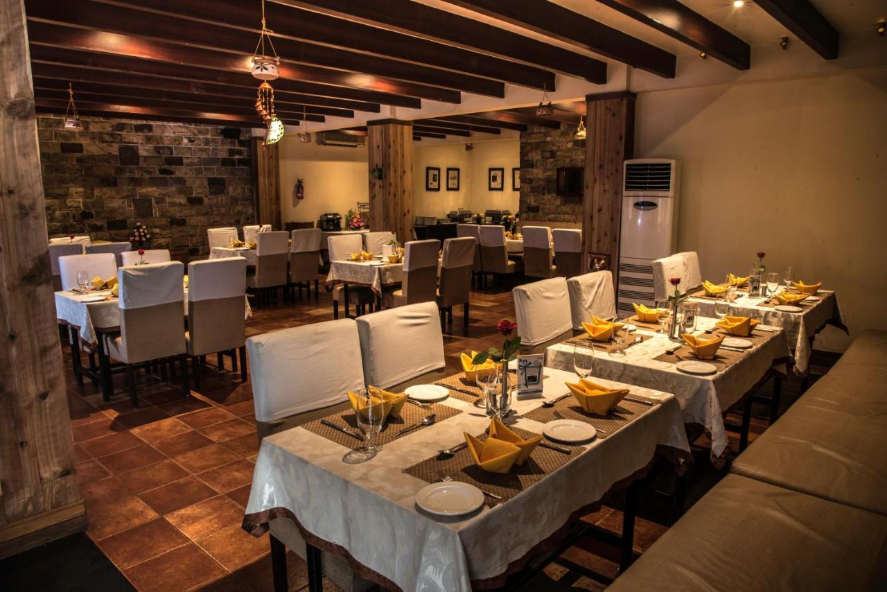 Landmark Hotels Guwahati Luaran gambar